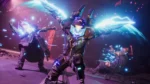 81oQBC85T9L_SL1500___965311754054253 - Video Game Depot Futuristic armored warriors unleash neon swords with electric energy in a chaotic battle scene.